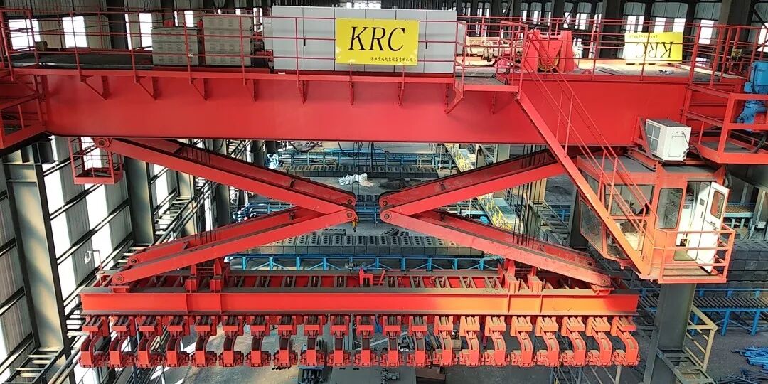 Port machinery gear reducer for ship loaders and stacker reclaimers